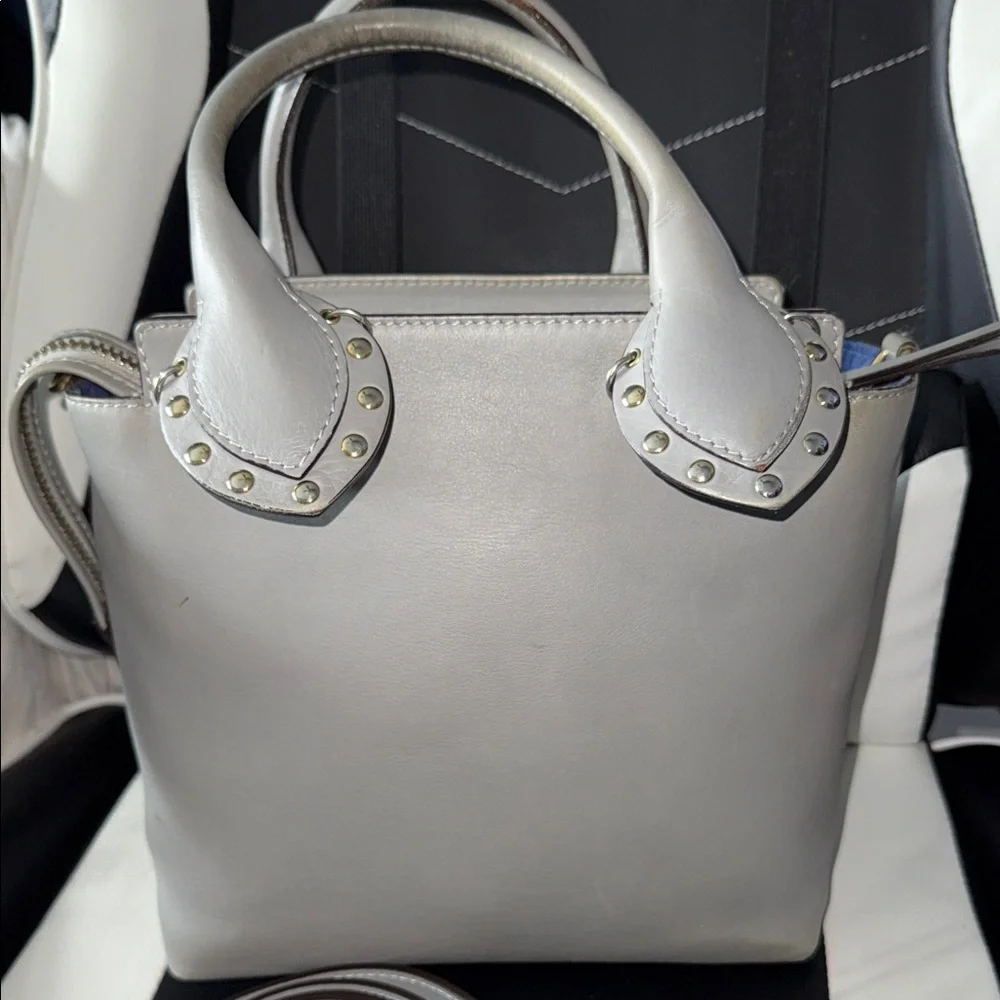 Emilio Pucci Gray Satchel with Gold Accents - Picture 5 of 15